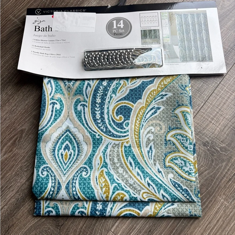 Victoria Classics Piece Bath Set with Paisley Design NWT